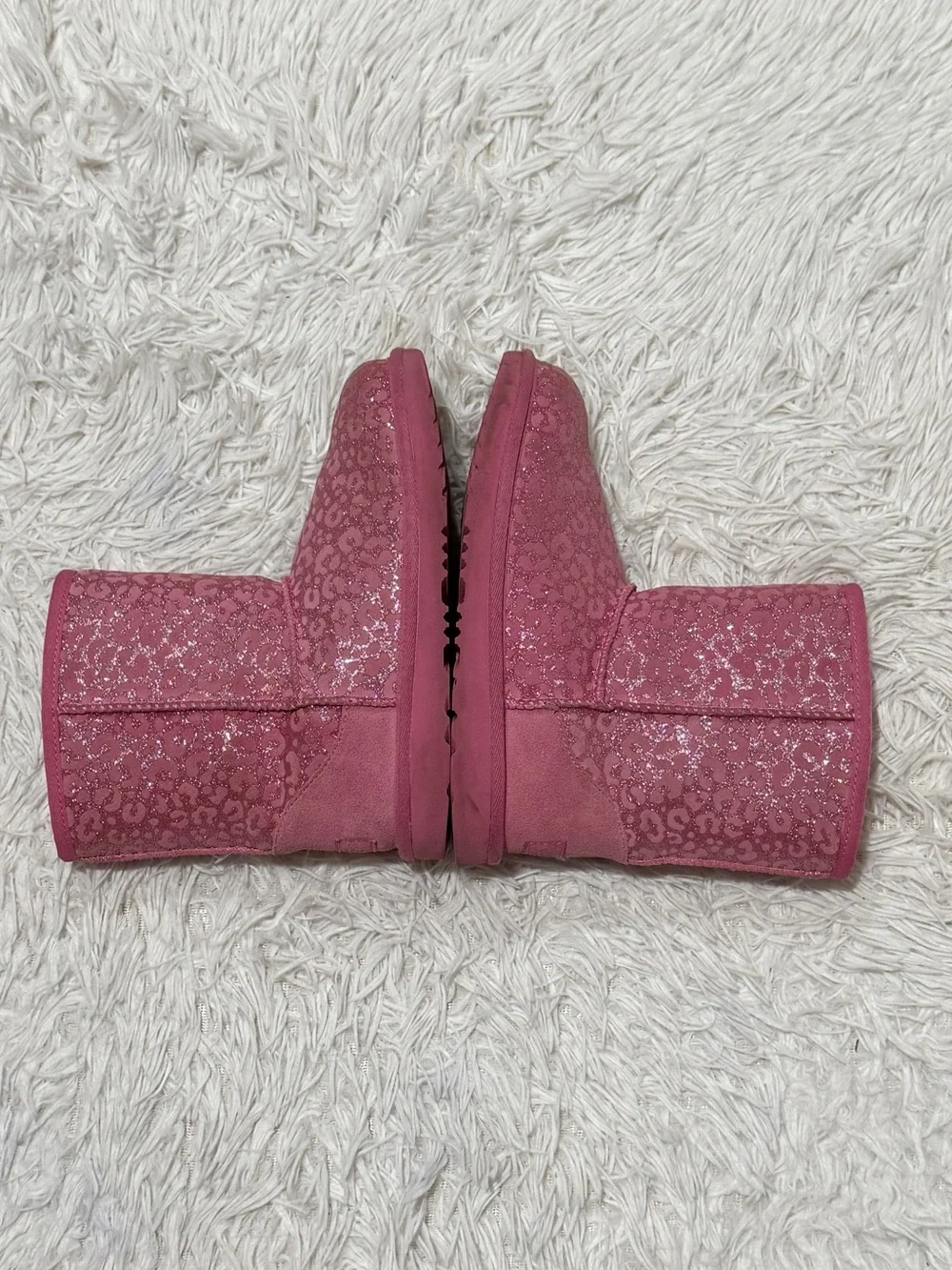 UGG girls classic