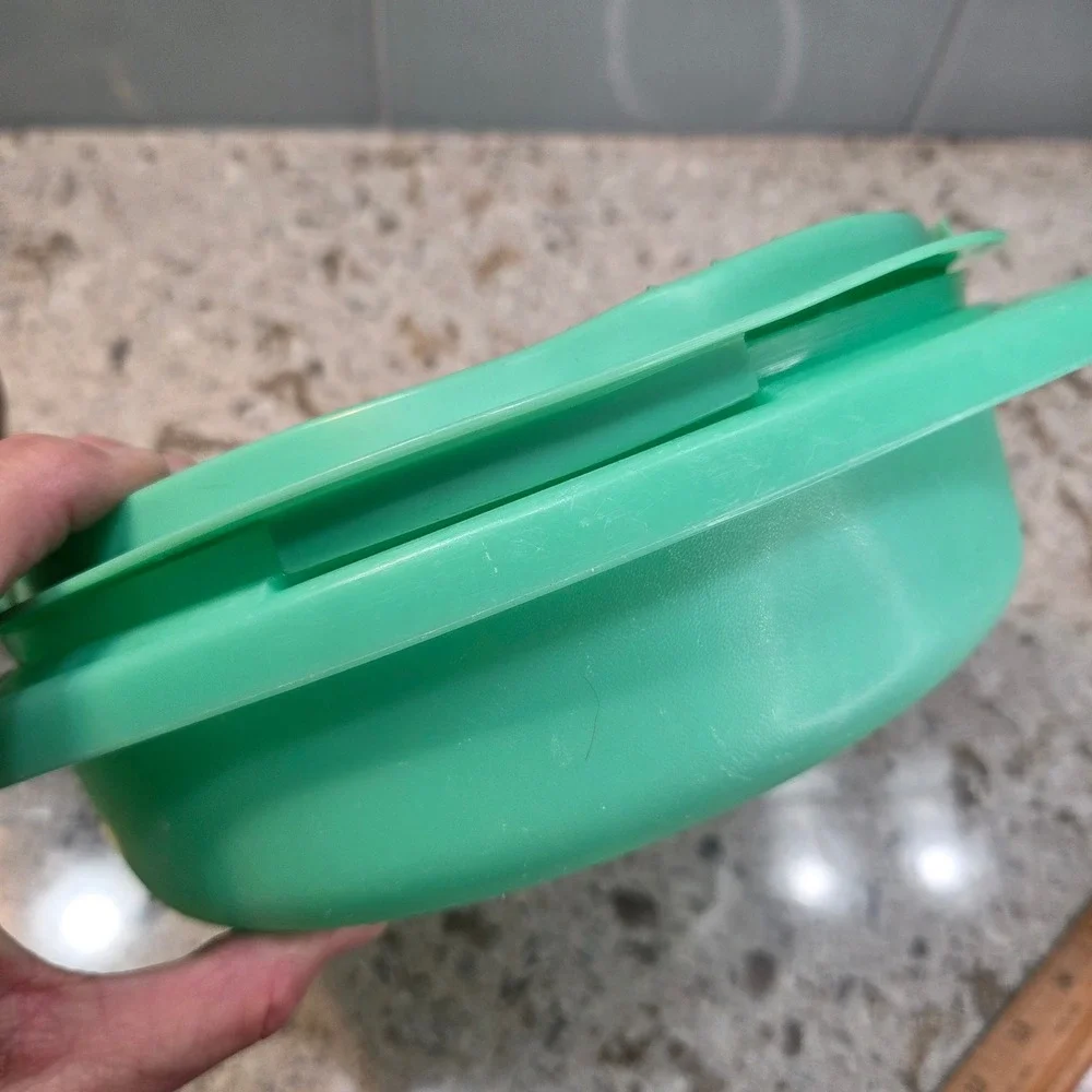 Tupperware vintage grater