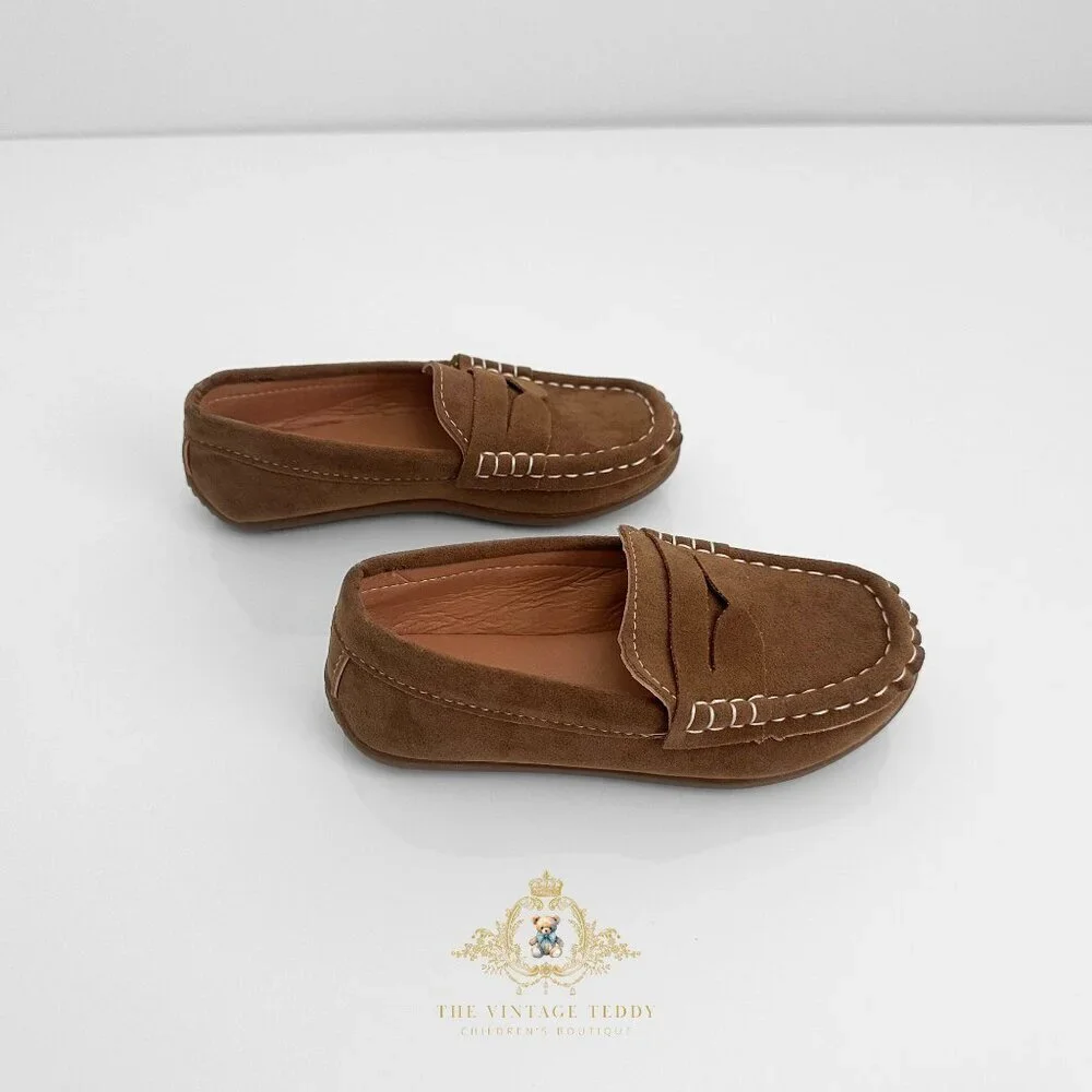 NWT Handsome Boys Vintage Style Classic Loafers Cute Children's Shoes Camel 8