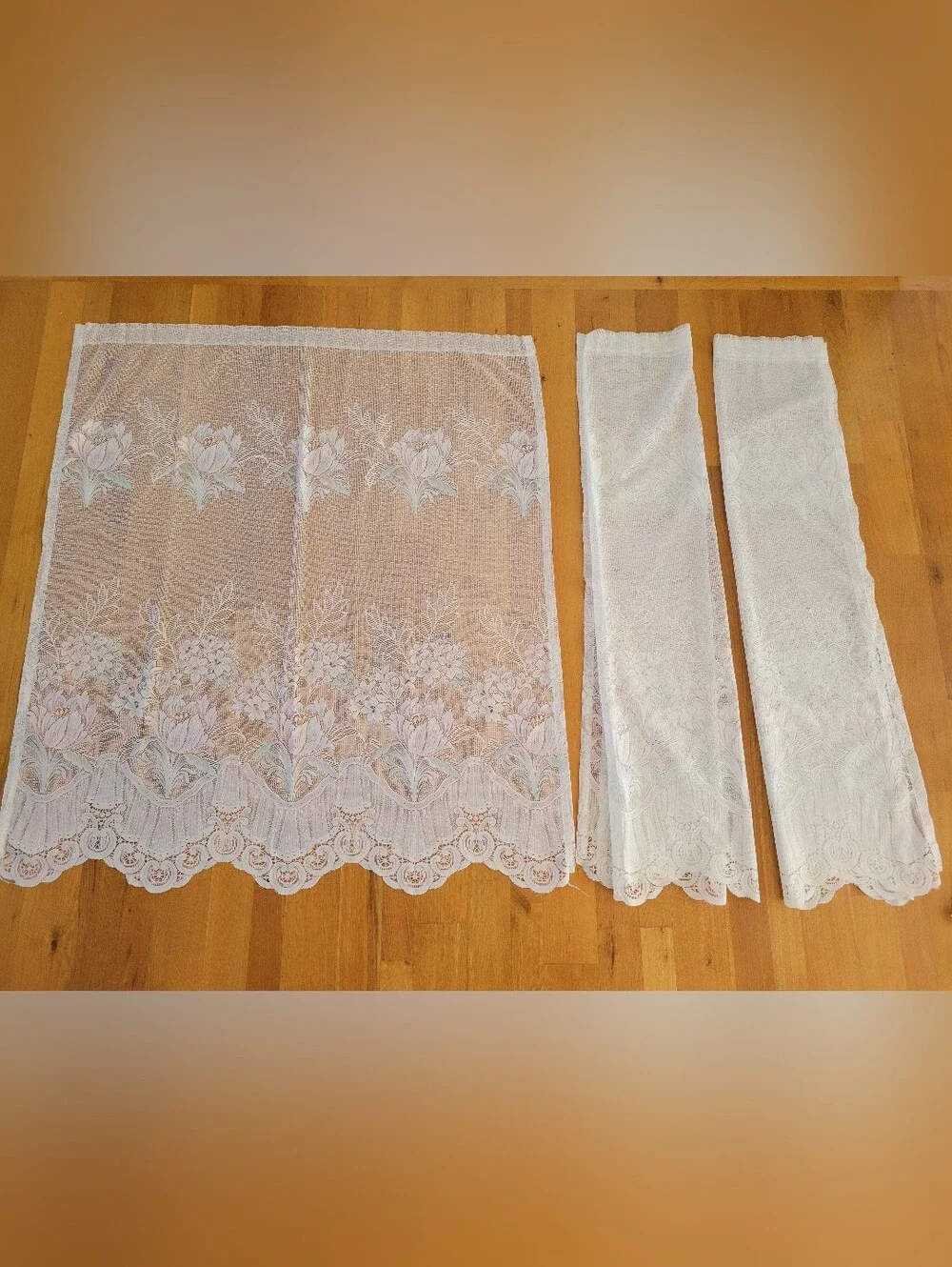 Set of three curtains