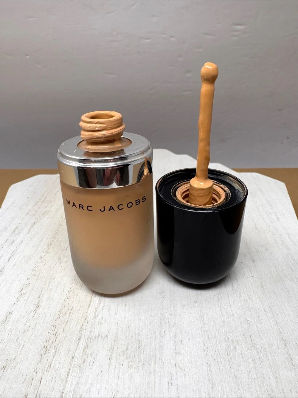 Marc Jacobs authentic marc