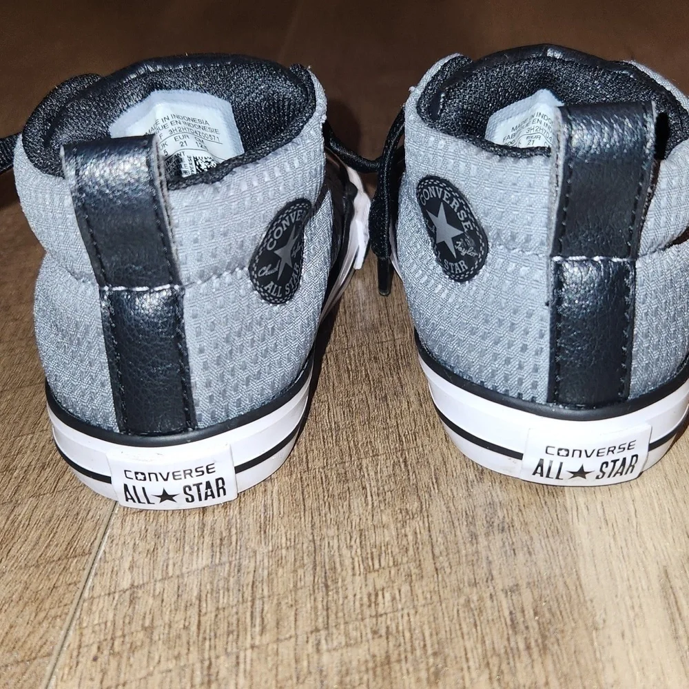 Converse All Star Unisex Chuck Taylor Gray Blackstreet Mid Top Sneakers.