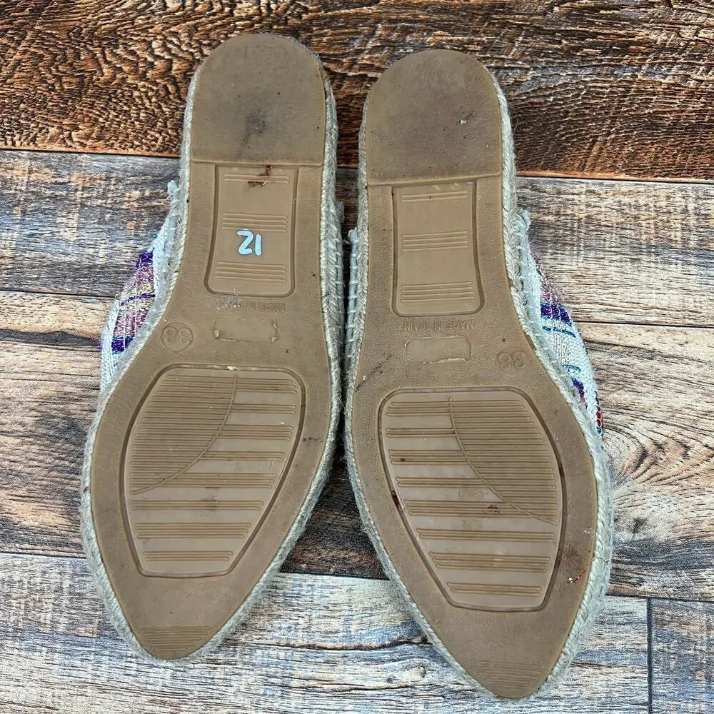 Manebi toe flat