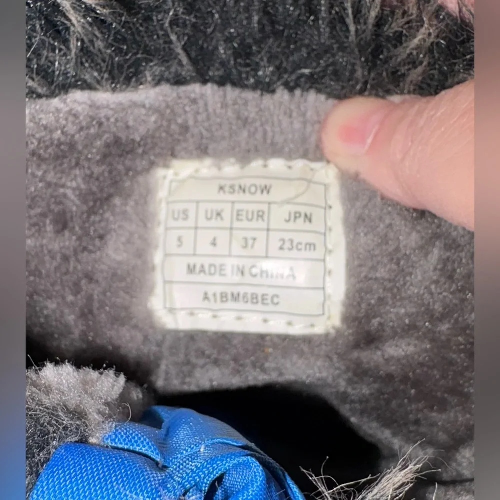 EUC Snow Boots: Unisex, Waterproof, Zip Closure, Lace Tightener, Faux-Fur Lined
