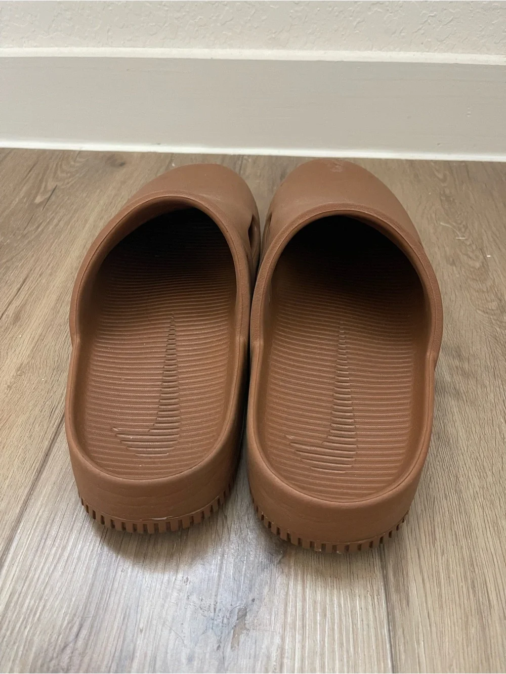 Nike slip clogs