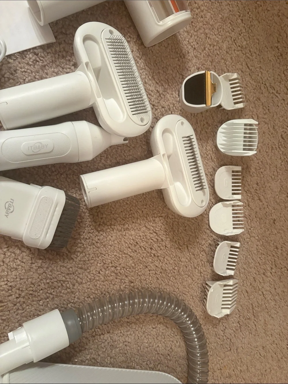 Universal White Pet Grooming Vacuum Kit - White