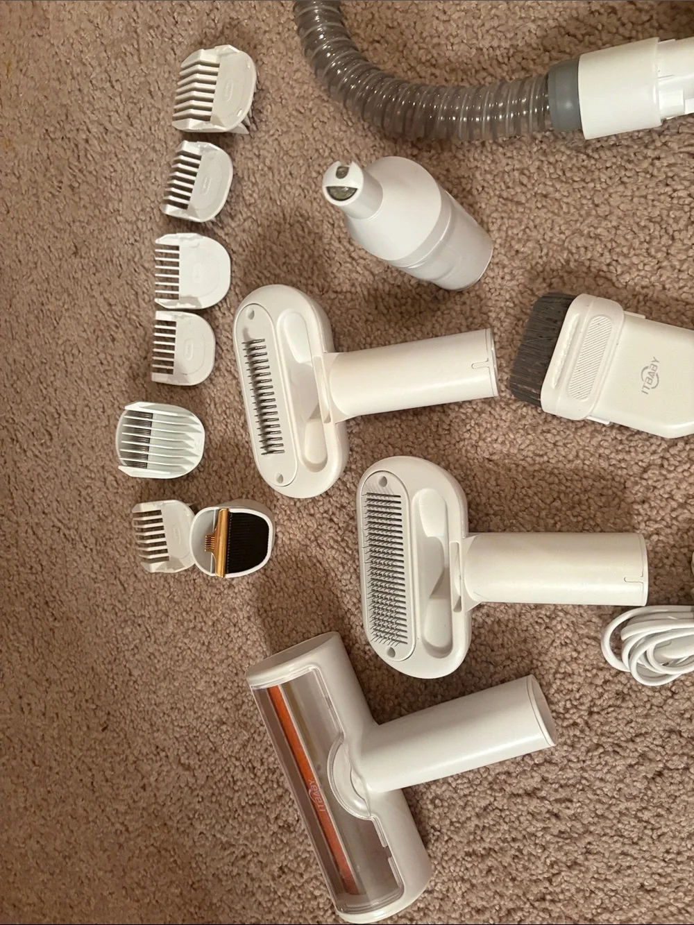 Universal White Pet Grooming Vacuum Kit - White