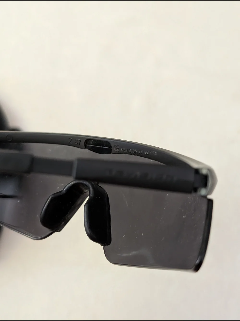 Revision durable black