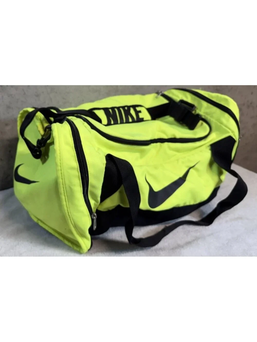 Nike brasilia medium