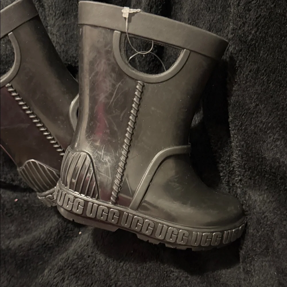 UGG Kids Black Rain Boots unisex-child K DrizlitaRain Boot