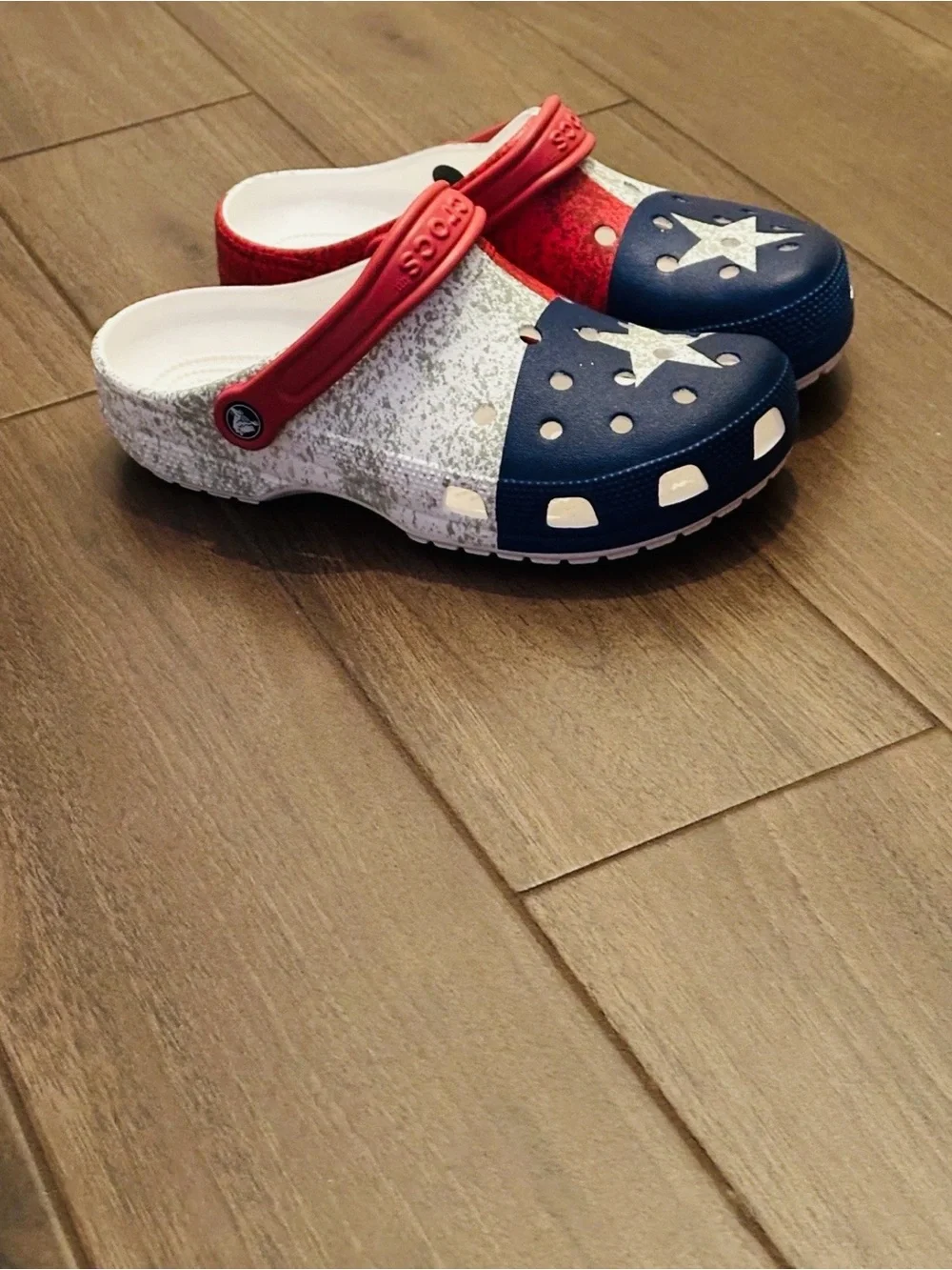 CROCS Kids Red White Blue Star Slip-On Clogs with Strap