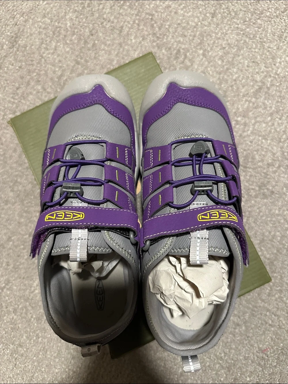 Keen lightweight shoes