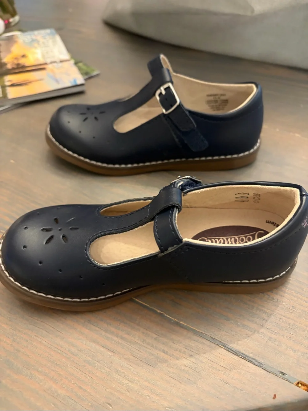 FootMates navy blue
