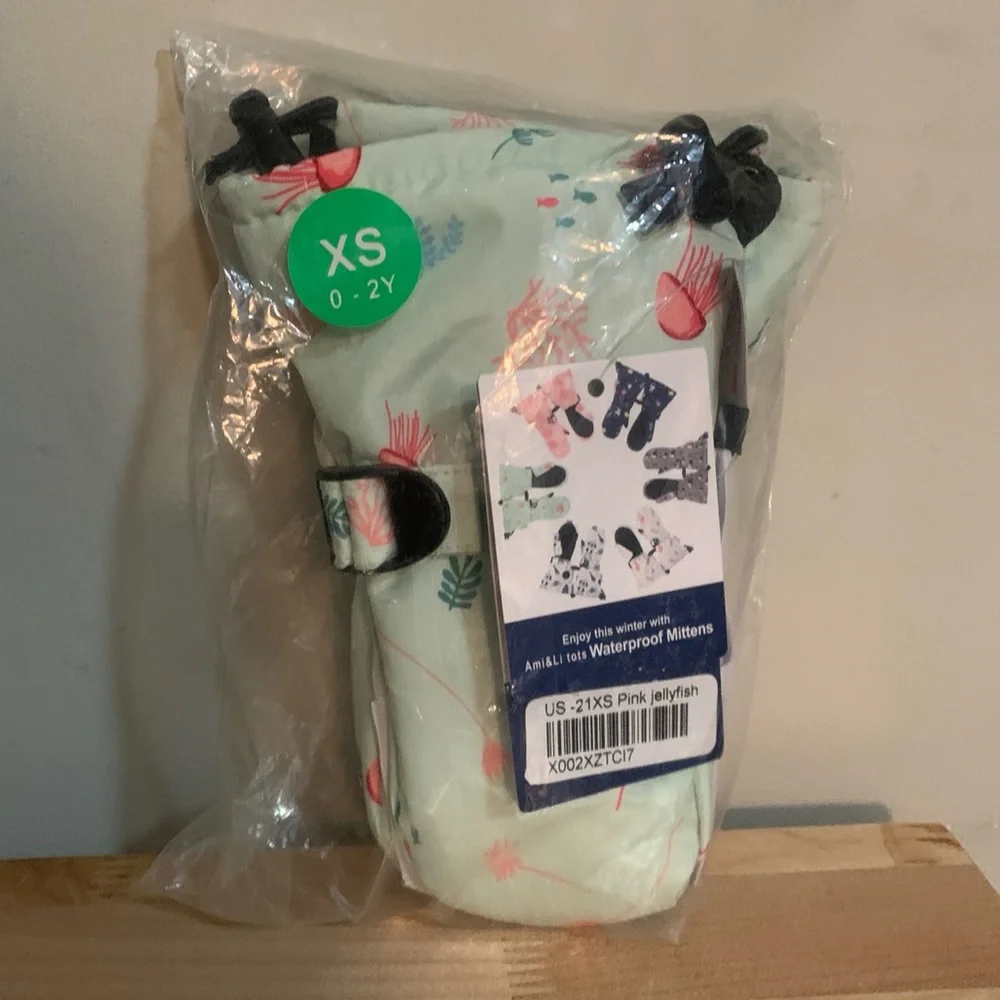 Ami & Li Mint Green Sea Life Mittens 3M Thinsulate Waterproof XS 0-2 Yr Toddler