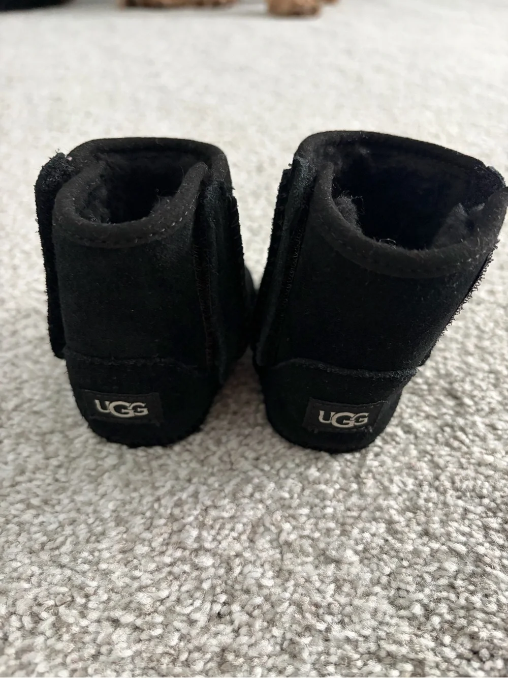 UGG few new