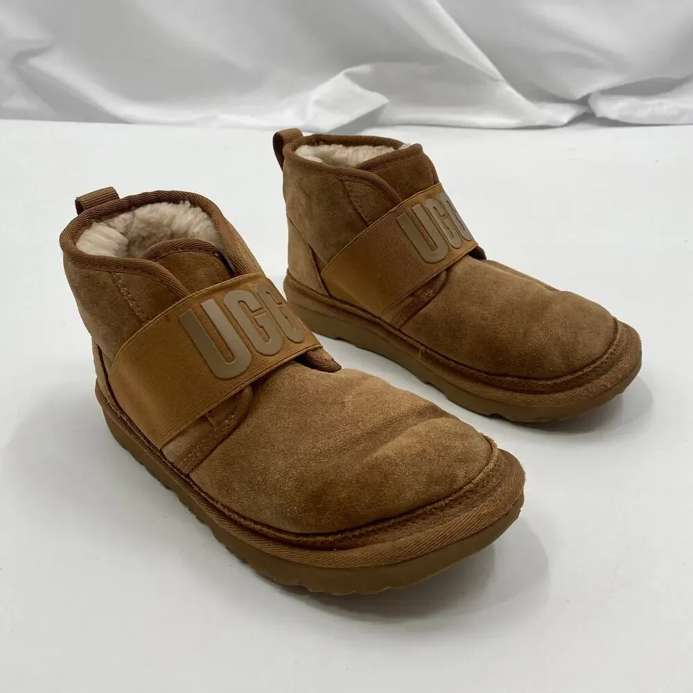 UGG‎ brown mini strap boots