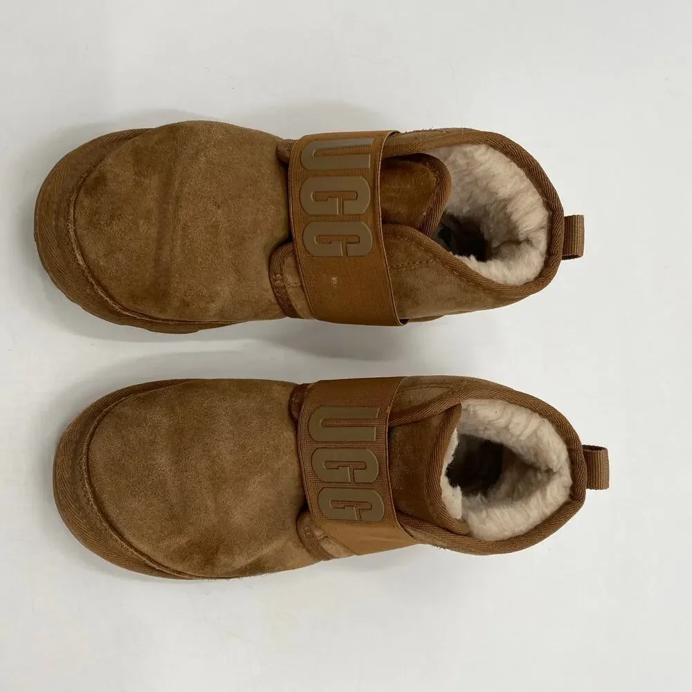 UGG‎ brown mini strap boots