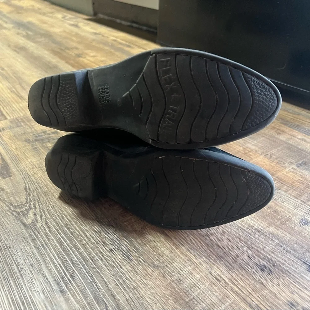 Faded Glory comfortable sturdy black