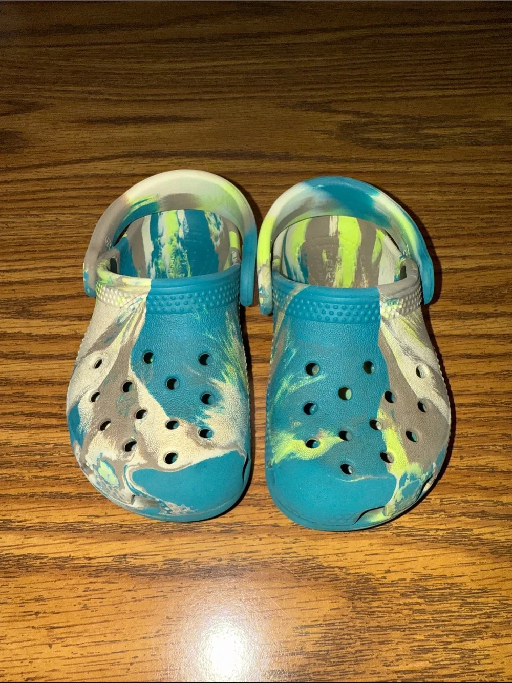 CROCS this really