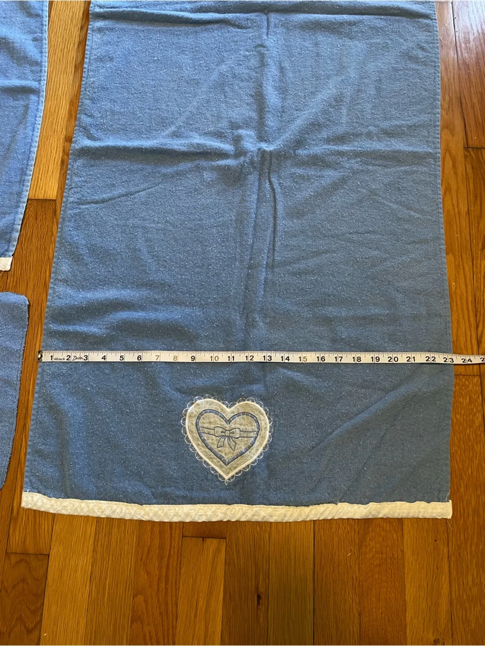 Vintage Cannon 3 Pc Blue Bath Towel Set Heart Bow Appliqué Lace Cottagecore