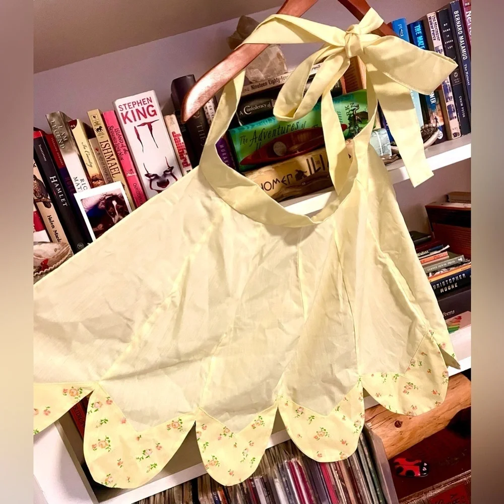 Vintage Handmade Half Apron Yellow Floral Scalloped Hem Cottagecore Kitchen EUC