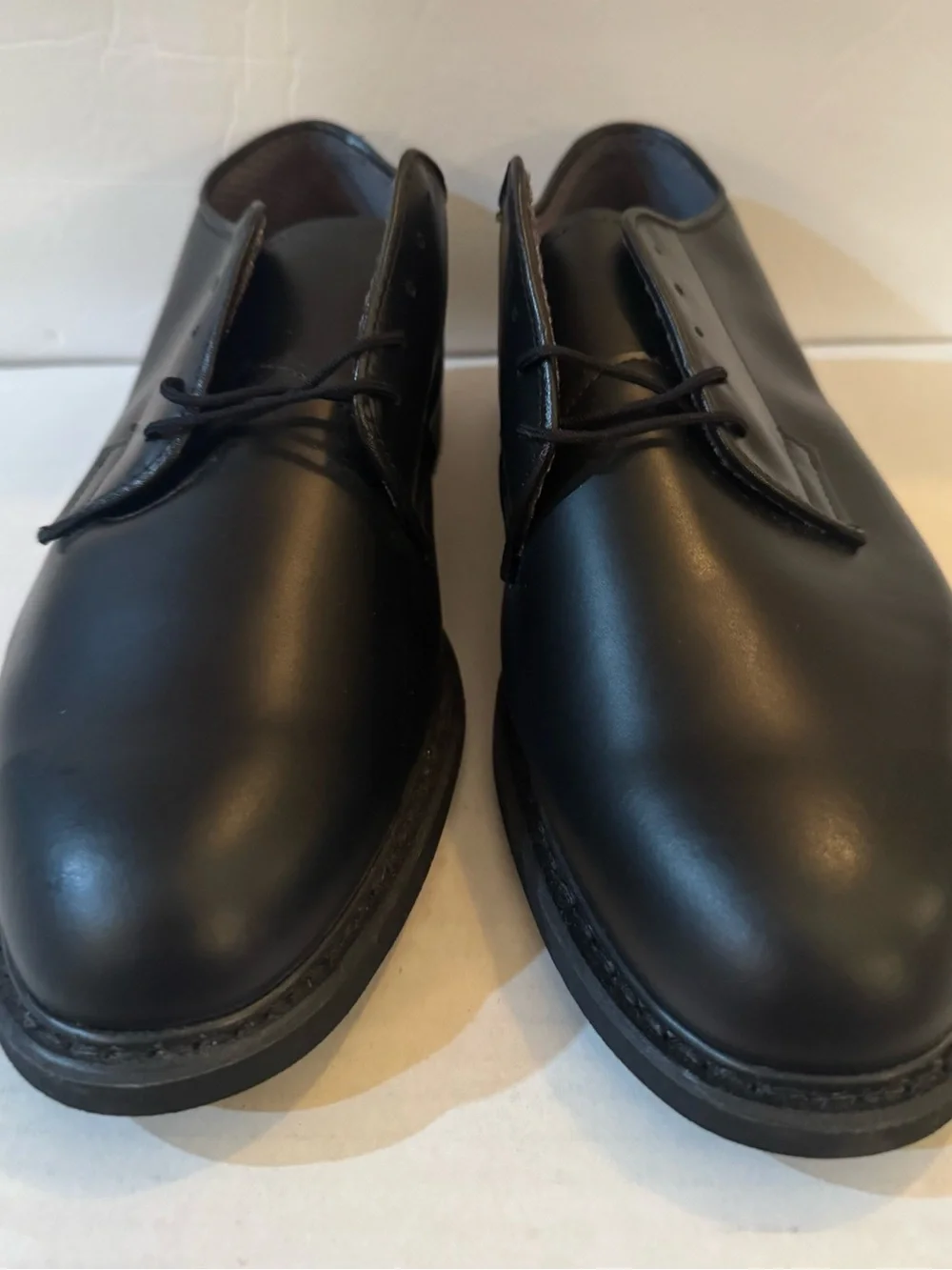 Bates oxford leather