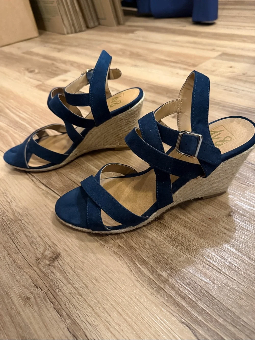 DV by Dolce Vita elegant navy