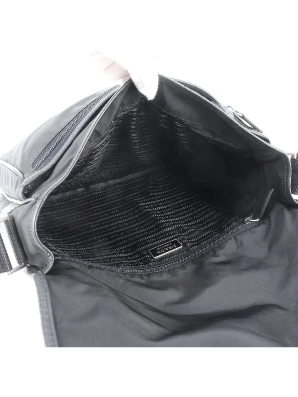 Prada 11 smoke