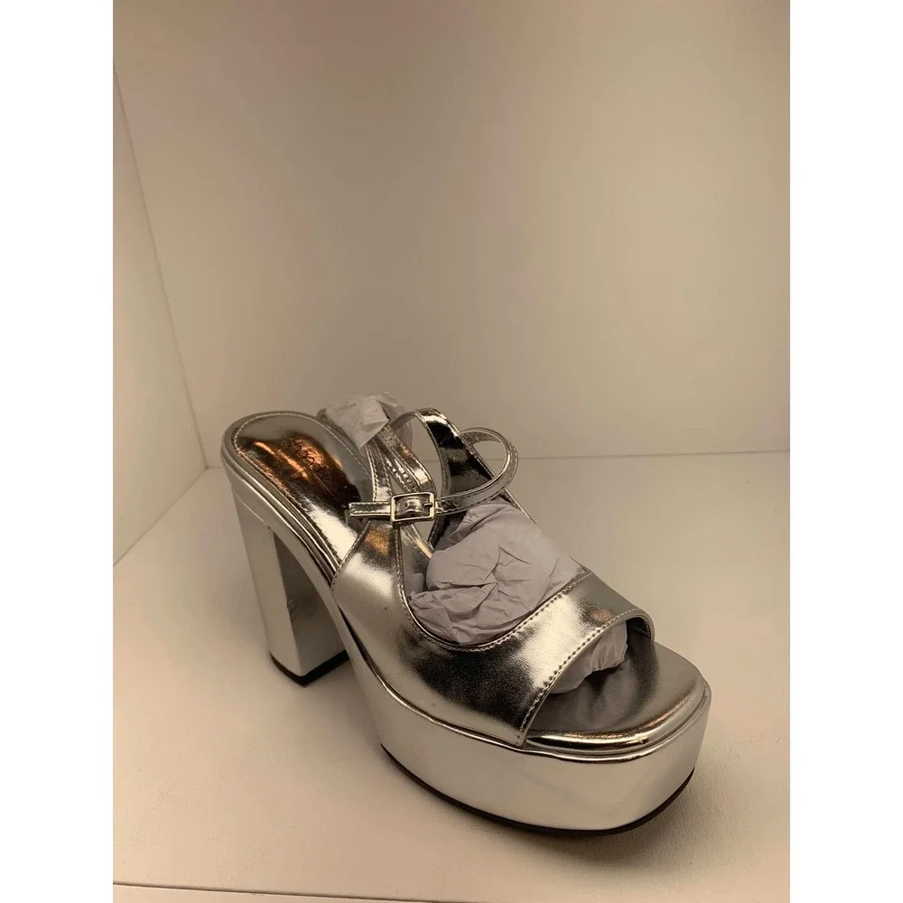 Shoedazzle Silver Metallic Platform Chunky Heel Sandals Women's‎ Size 8