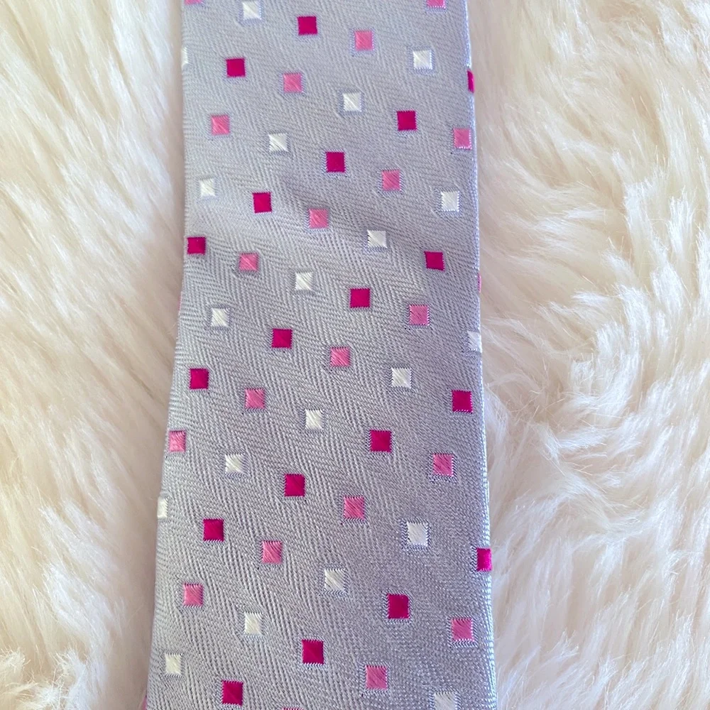 C2 by calibrate boys tie