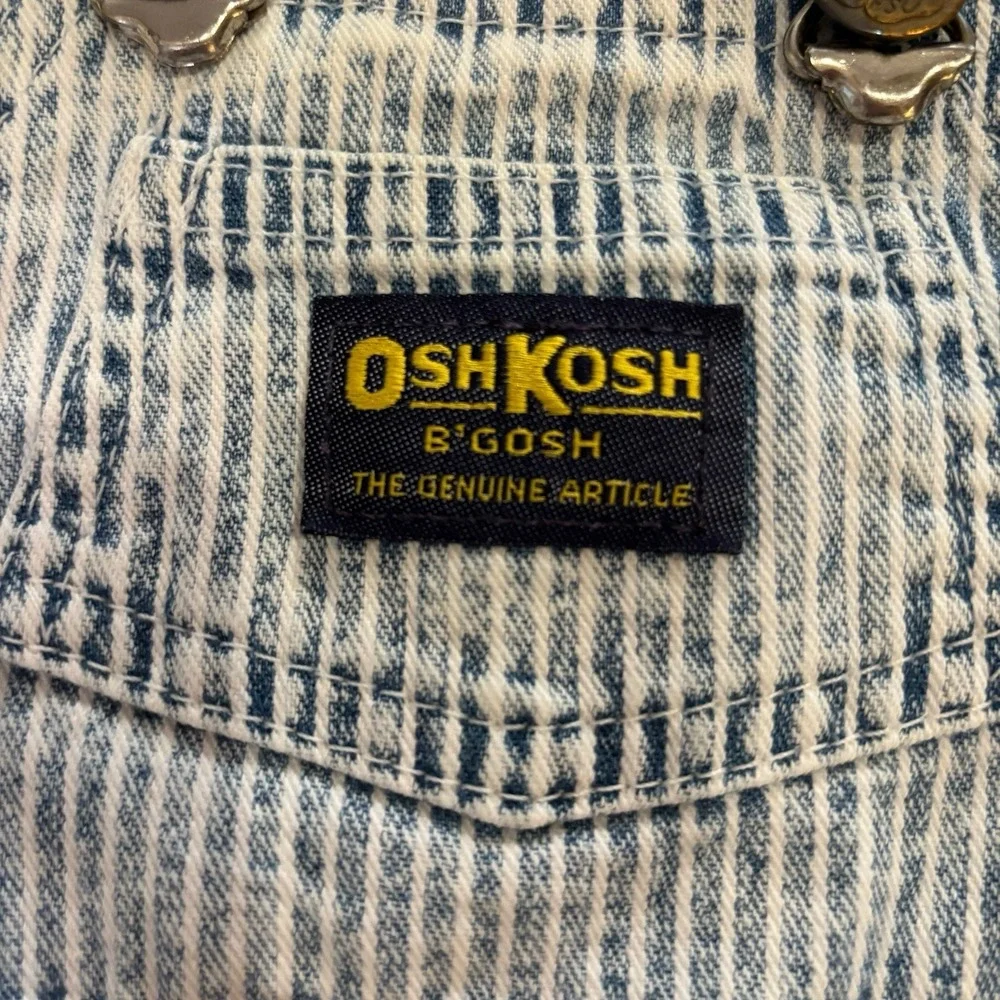 OshKosh Bgosh offers auction shown