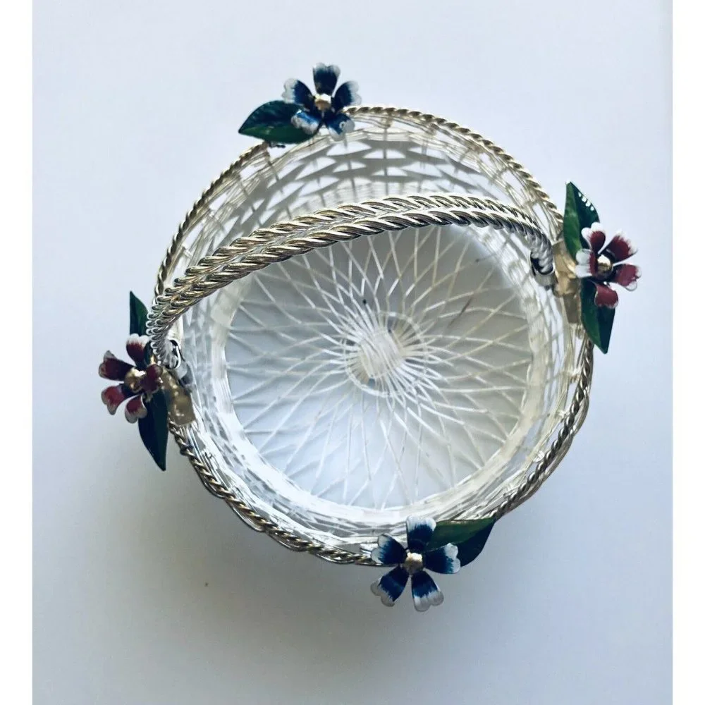 Unbranded vintage hand