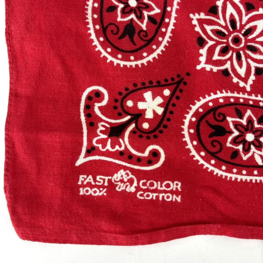 Vintage 60s FAST COLOR Red Bandana Elephant Trunk‎ Up Paisley Work Wear