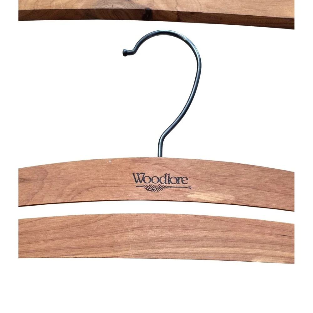 Pair of‎ Woodlore Wooden Notched Cedar Garment Clothing Hanger Closet Organizer