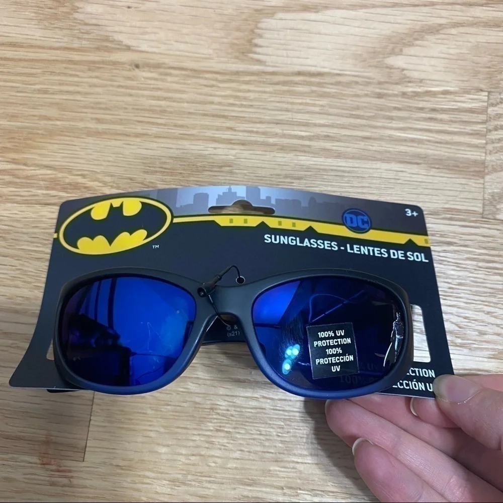 Batman sunglasses nwt