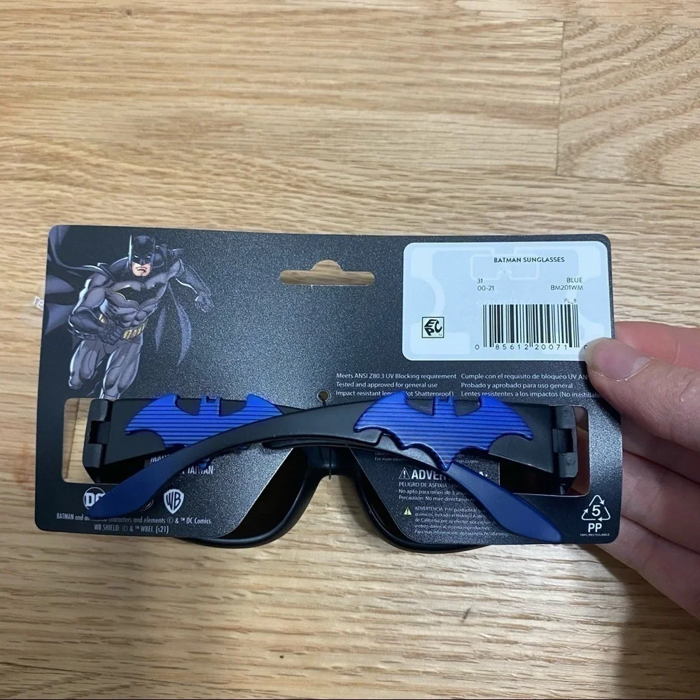 Batman sunglasses nwt