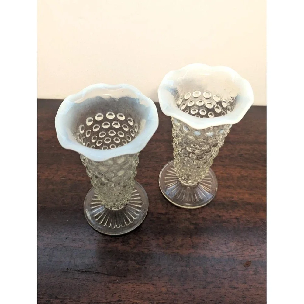 Fenton vintage hobnail