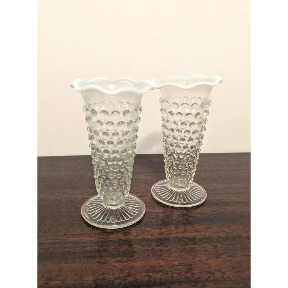 Fenton vintage hobnail