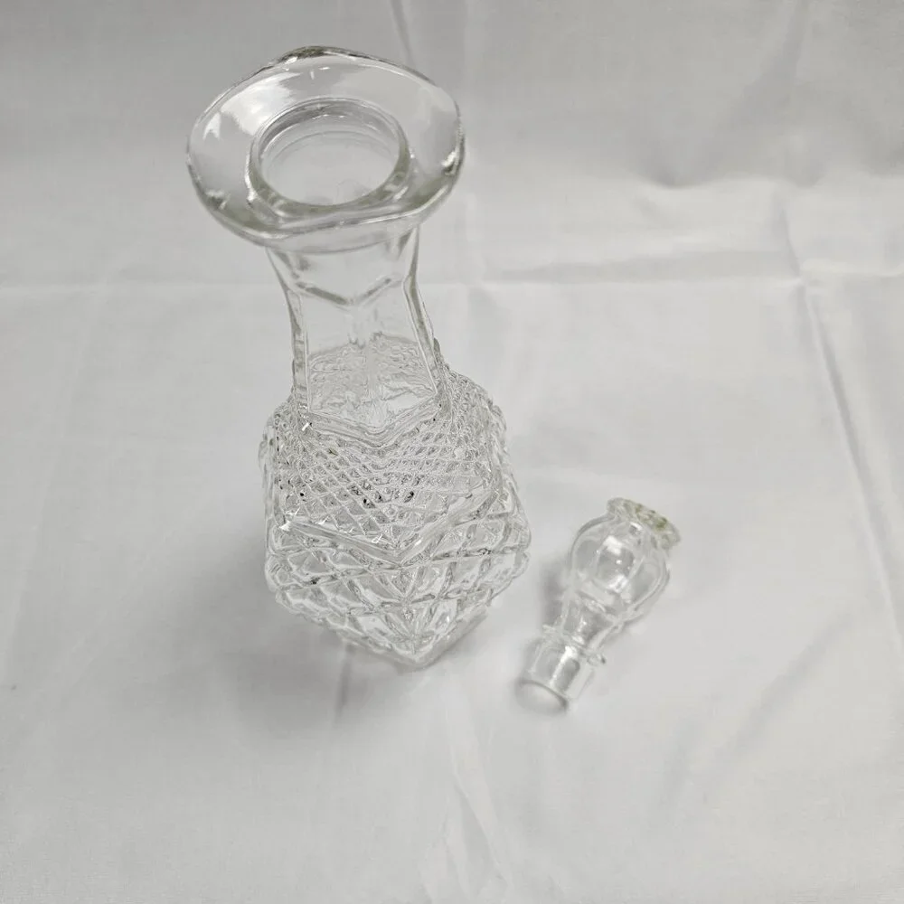 Anchor Hocking Wexford Diamond Cut Glass Whiskey Wine Decanter & Stopper