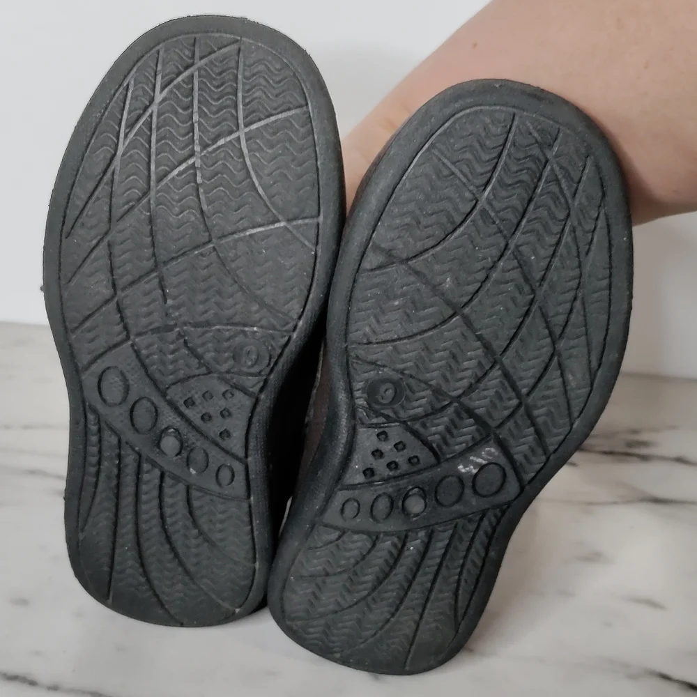 Josmo euc shoes dark