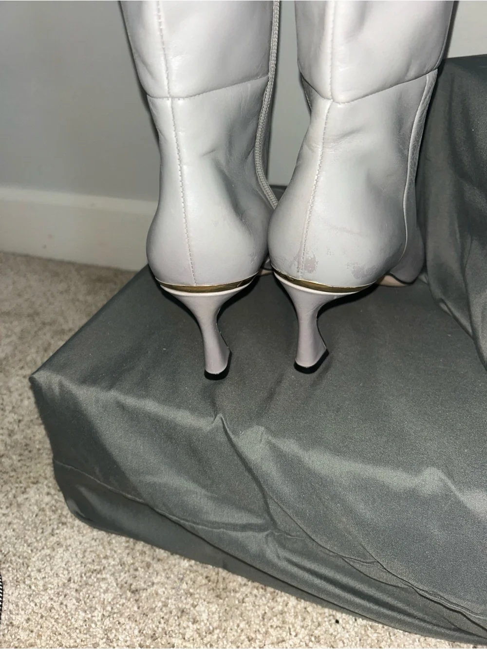 NEW Vince Camuto Women’s Gray Sutton Knee High Boot Sz 9