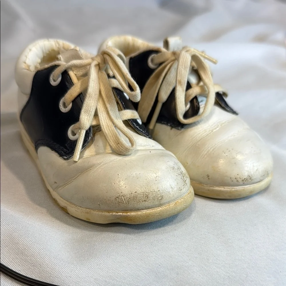 Vintage Stride Rite, Toddler/Baby Walking Saddle Shoes, Navy/White, sz 5 1/2 M