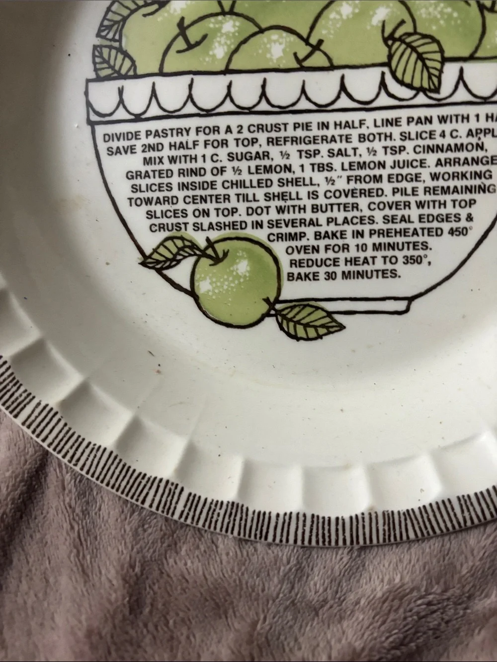 Royal china Jeannette design consistent clearly