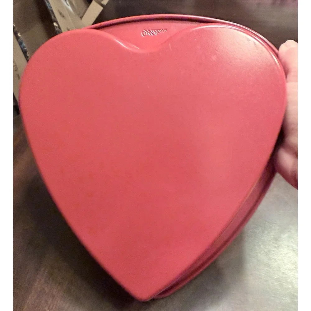 Wilton perfect mold pan
