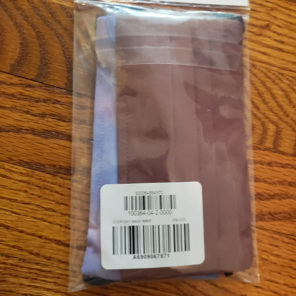 NWT Athleta Everyday Masks Pack of 5