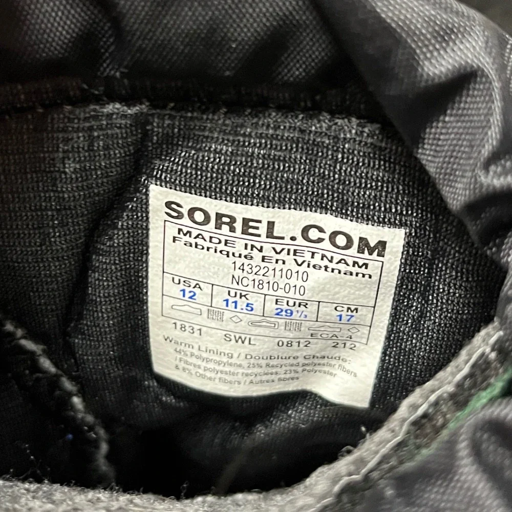 Sorel flurry winter