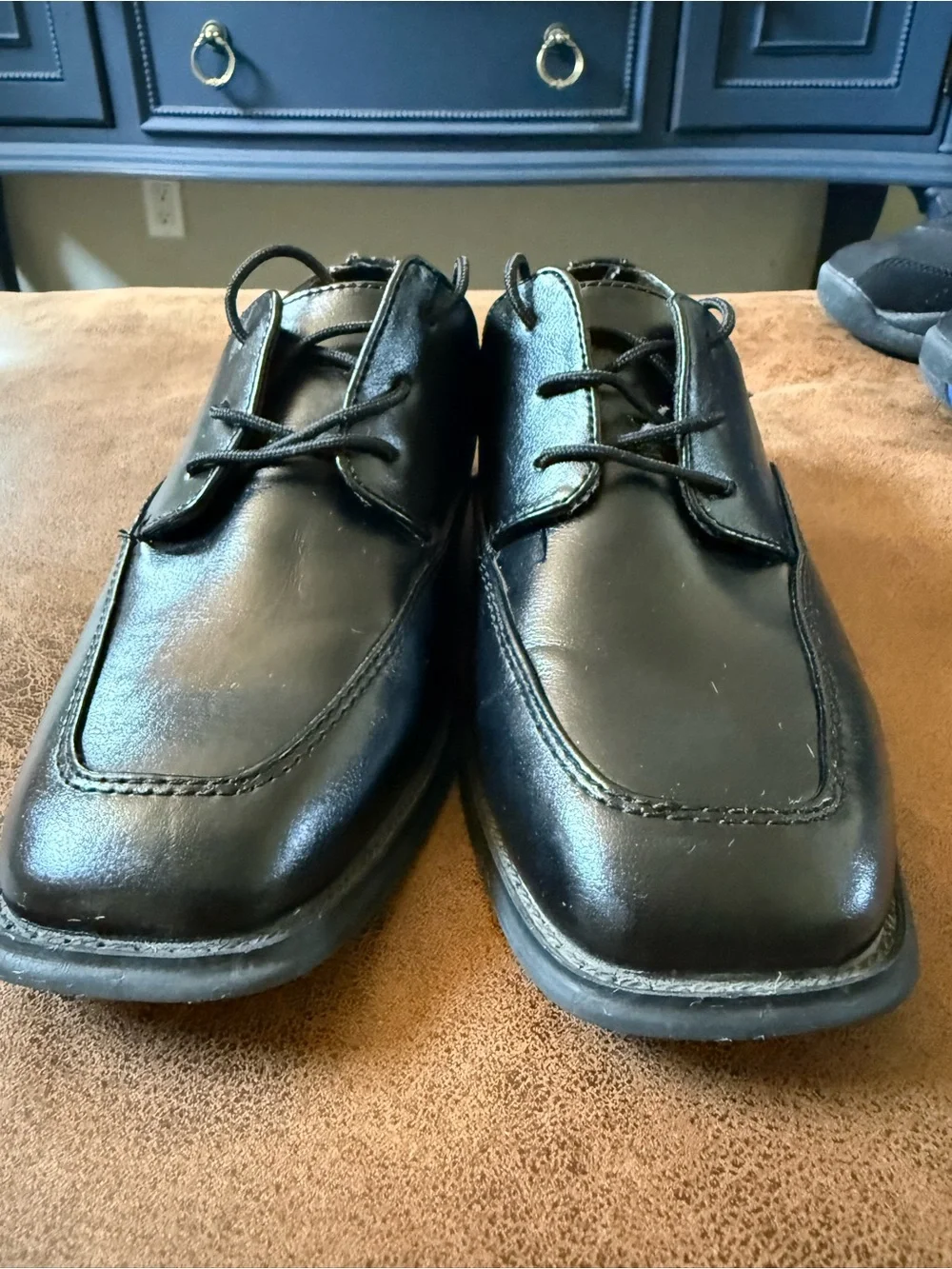 Classic Black Men's Leather Lace-Up Shoes