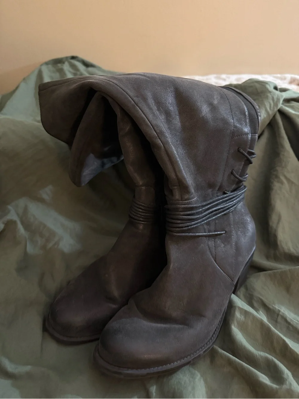 Women's Fold-Over Leather Mid-Calf Boots - Dark Gray