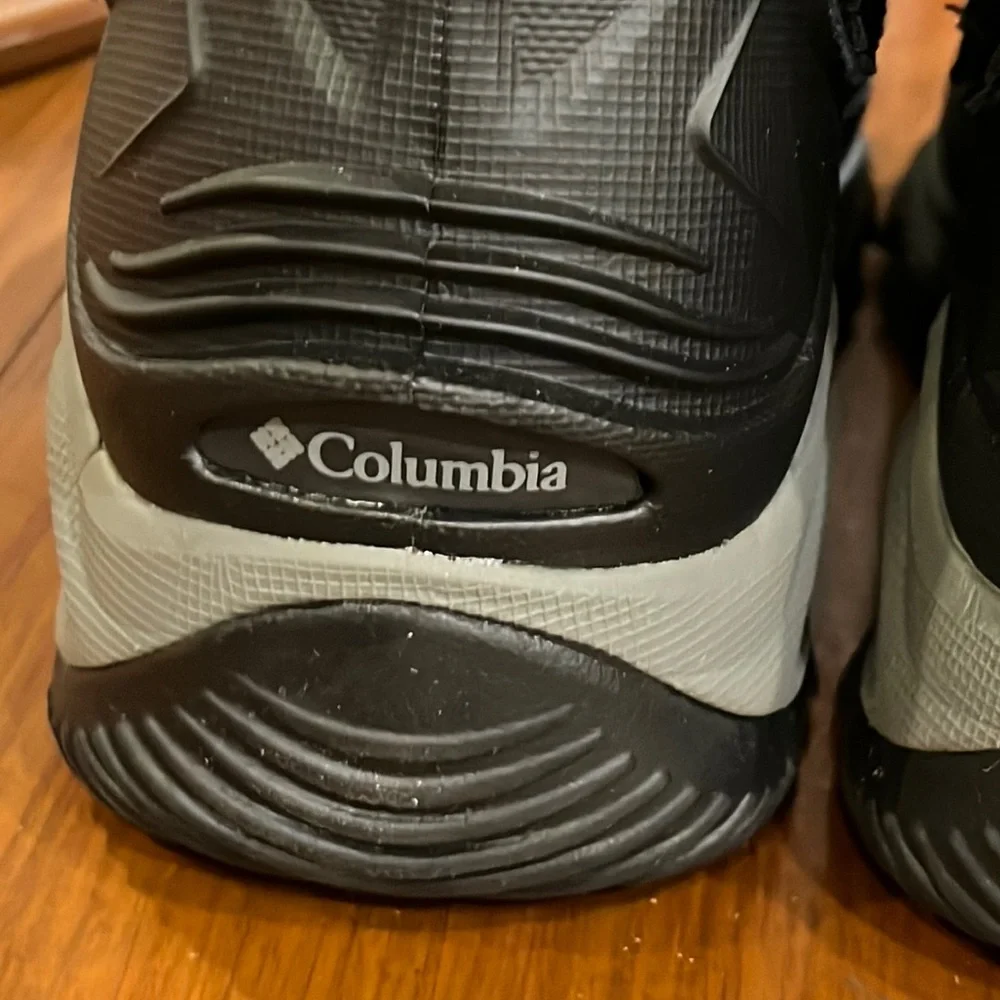 Columbia brand new