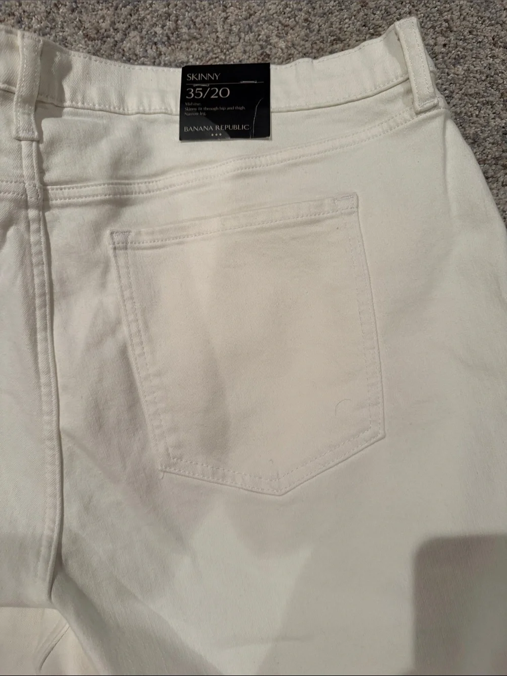 Banana Republic Women’s skinny fit denim jeans.